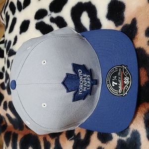 Toronto Maple Leafs NHL Snap Back. Size 7 1/4